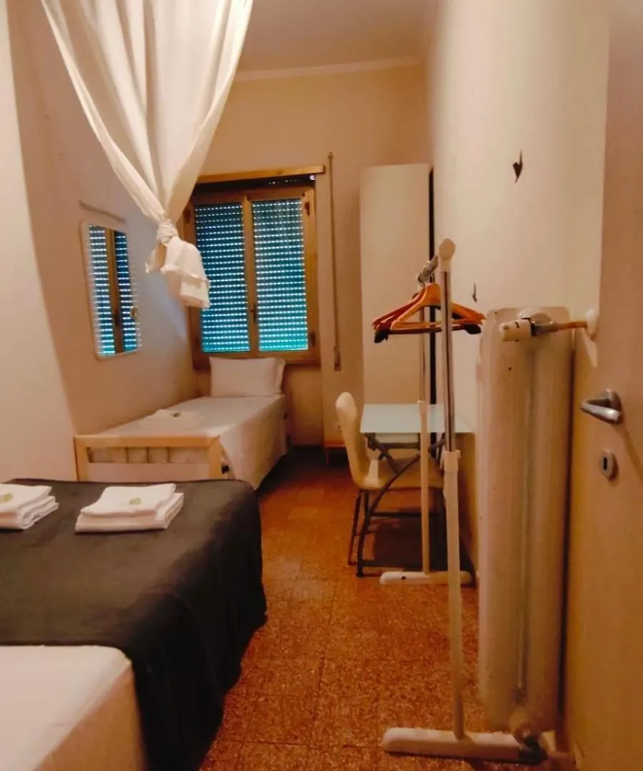 Kotel Lorenzo Il Magnifico Rome Apartment