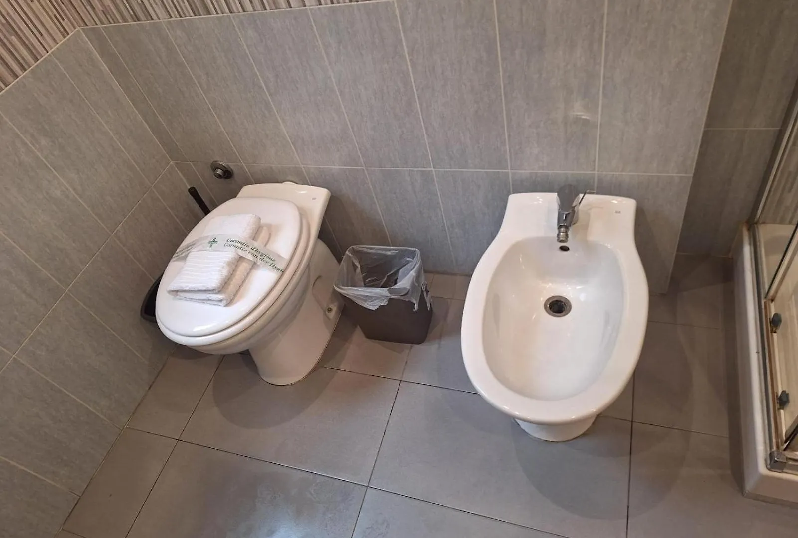 Kotel Lorenzo Il Magnifico Rome Apartment